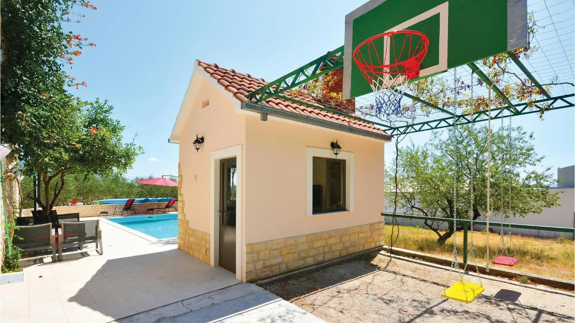 Gorgeous Home In Rudine With Wifi Holiday home Rudine (Kastela)