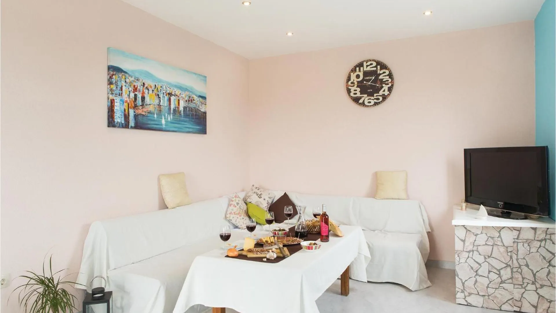 Gorgeous Home In Rudine With Wifi Rudine (Kastela)
